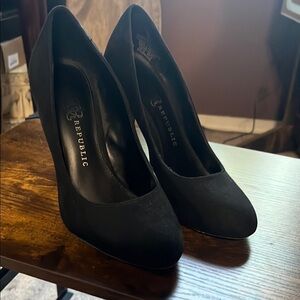 Rock & Republic Black Heels